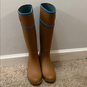 Rain boots